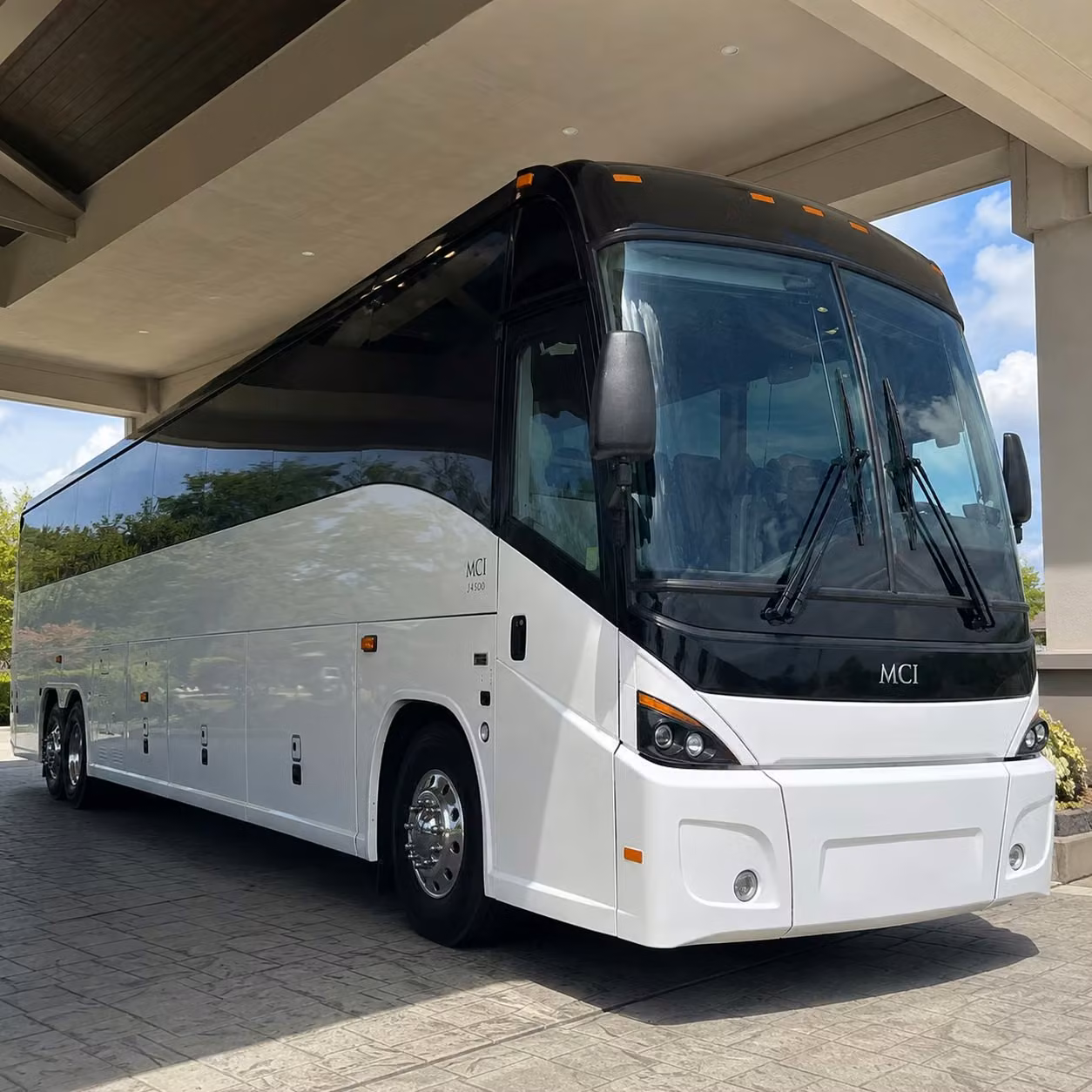 you can find and book airport transportation in albuquerque and any nearby city
